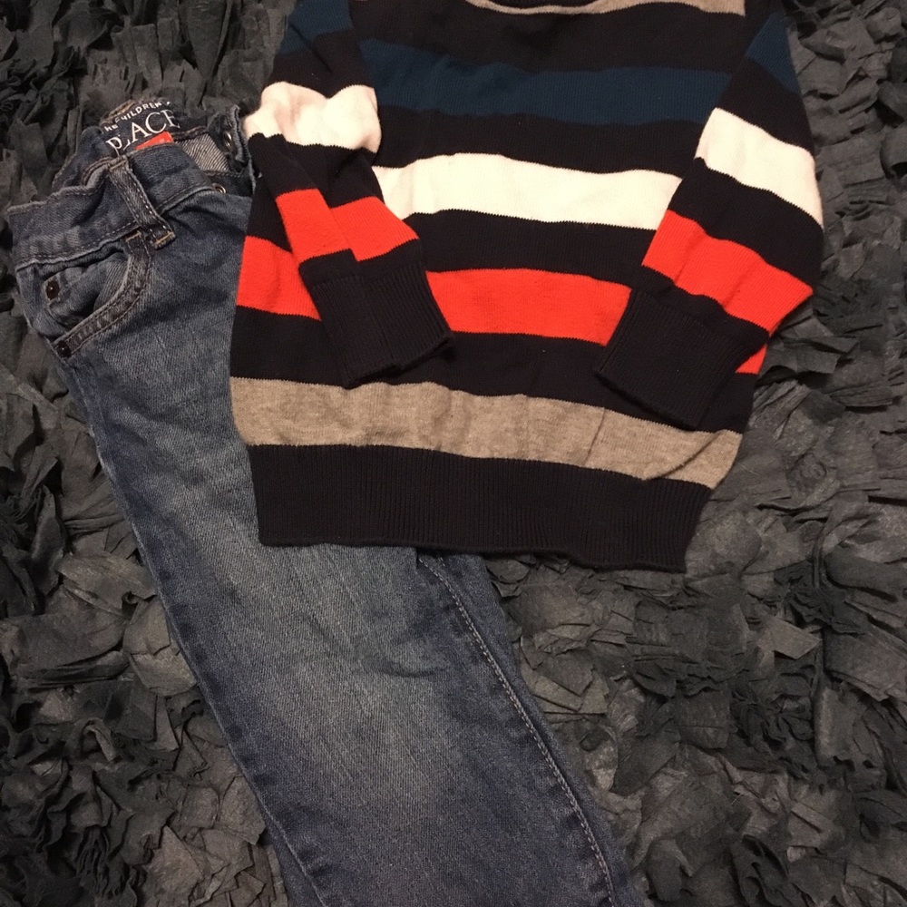 4/10$! Baby sweater and jeans set